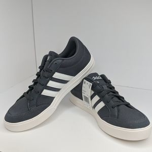 Adidas Men's Shoes Size 10.5